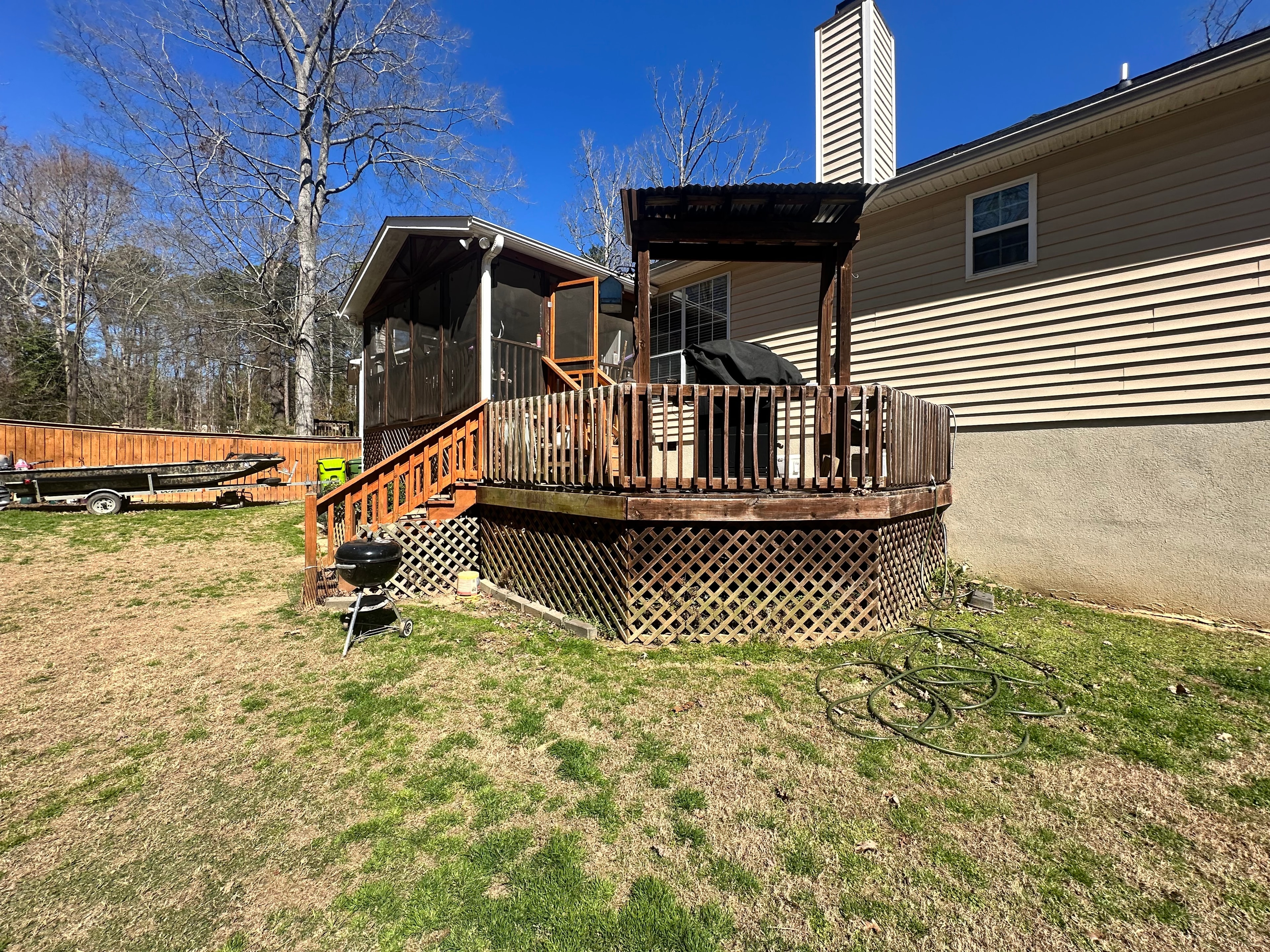 Backyard Entertainer Deck before
